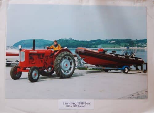 Ferryside Lifeboat - Launching the 1998 boat